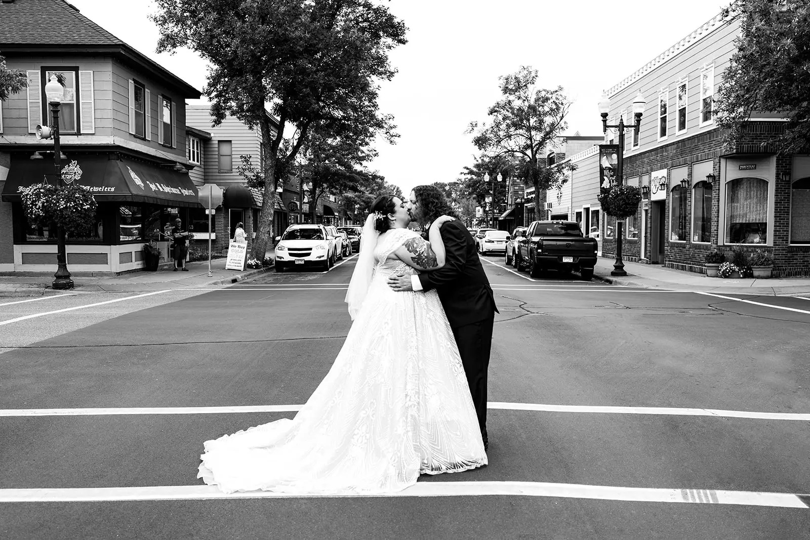 Luxe Curvy Real Bride