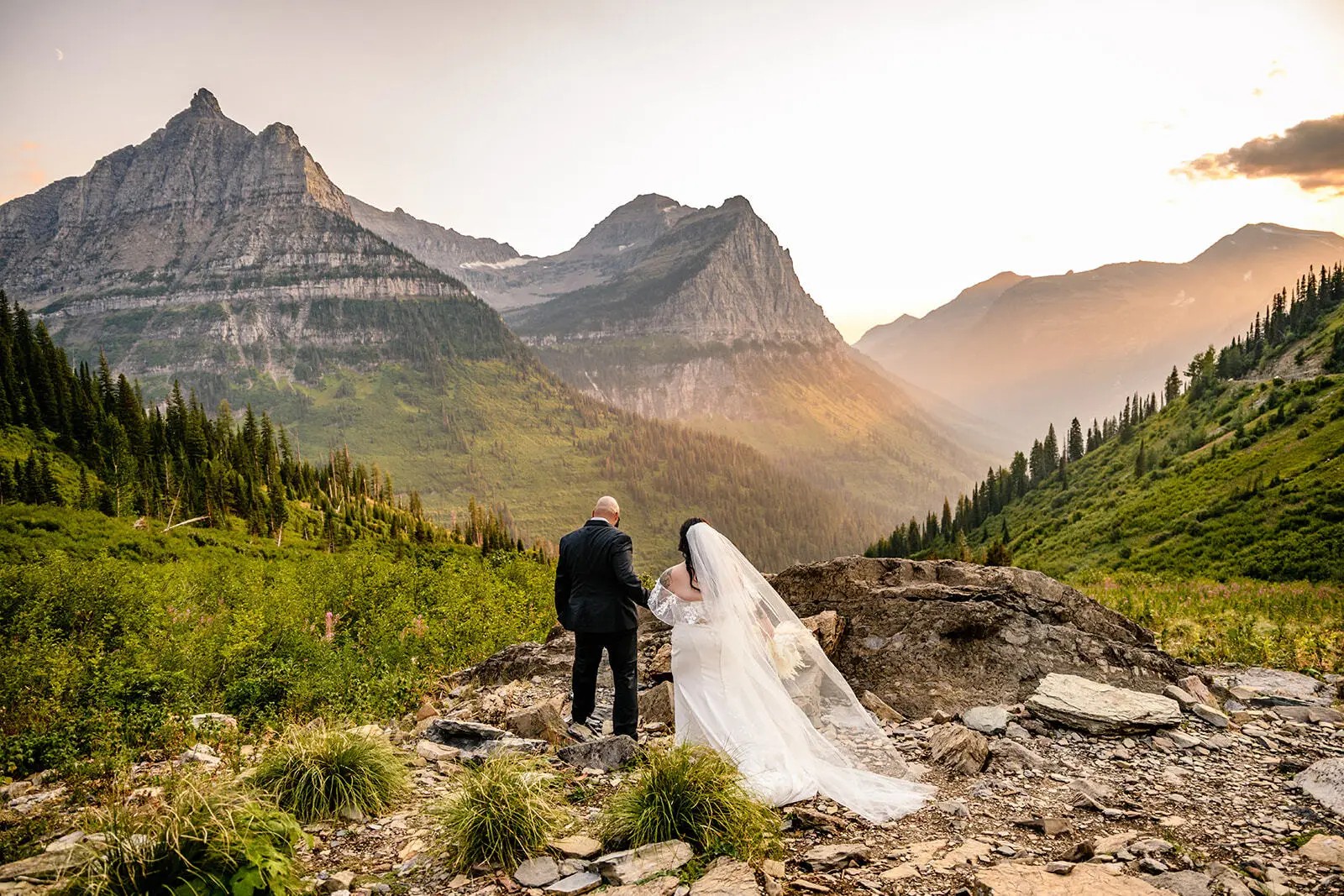 Bride and groom wedding photo by Carrie Ann Photography