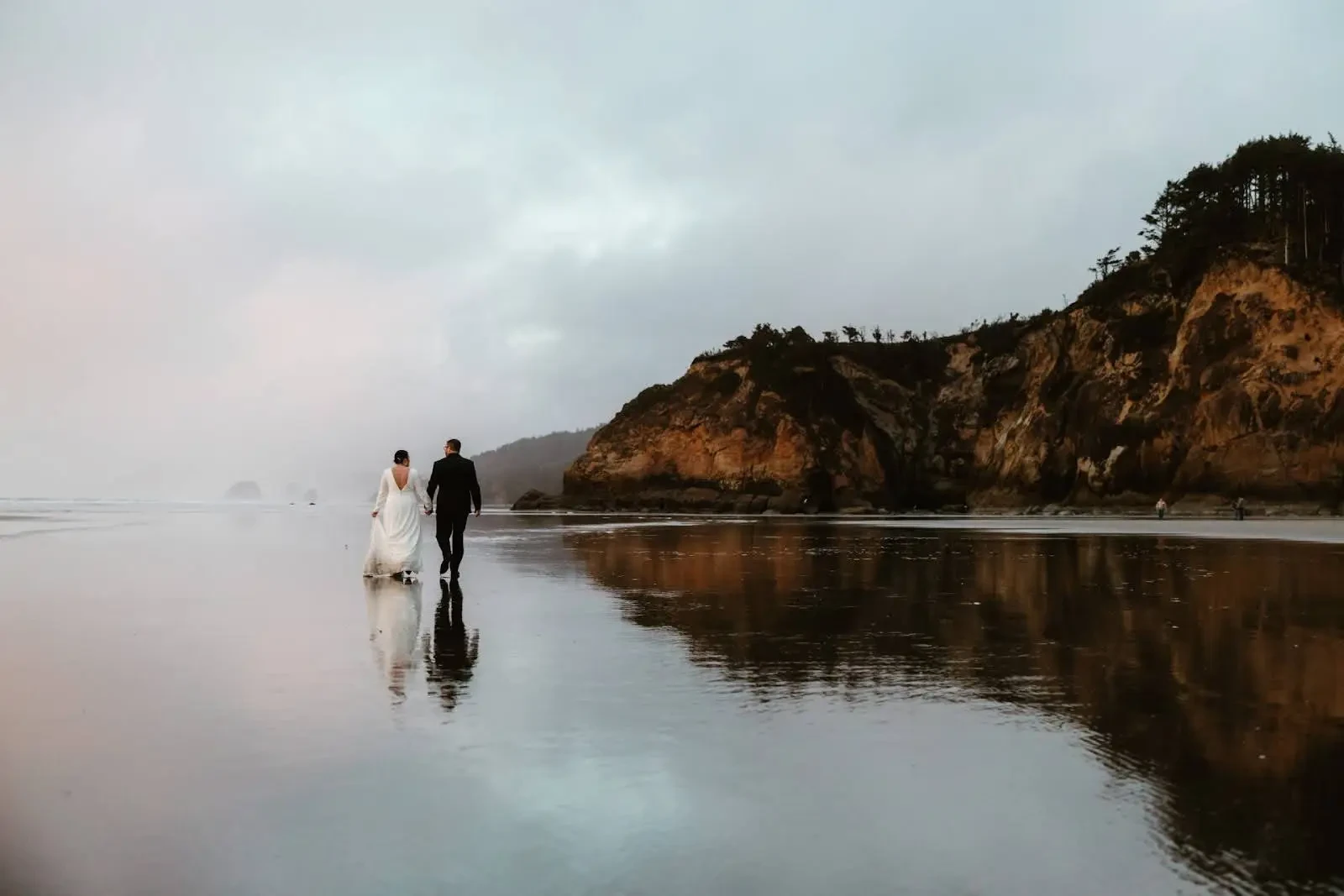 Luxe Bride of the Month: Jennifer and Dane. Desktop Image