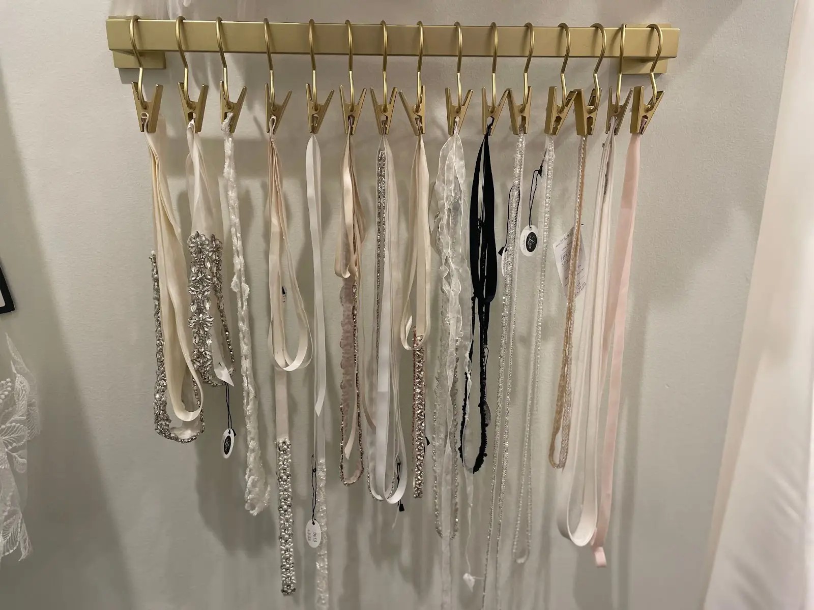 Accessorizing your Dress: Belts. Mobile Image
