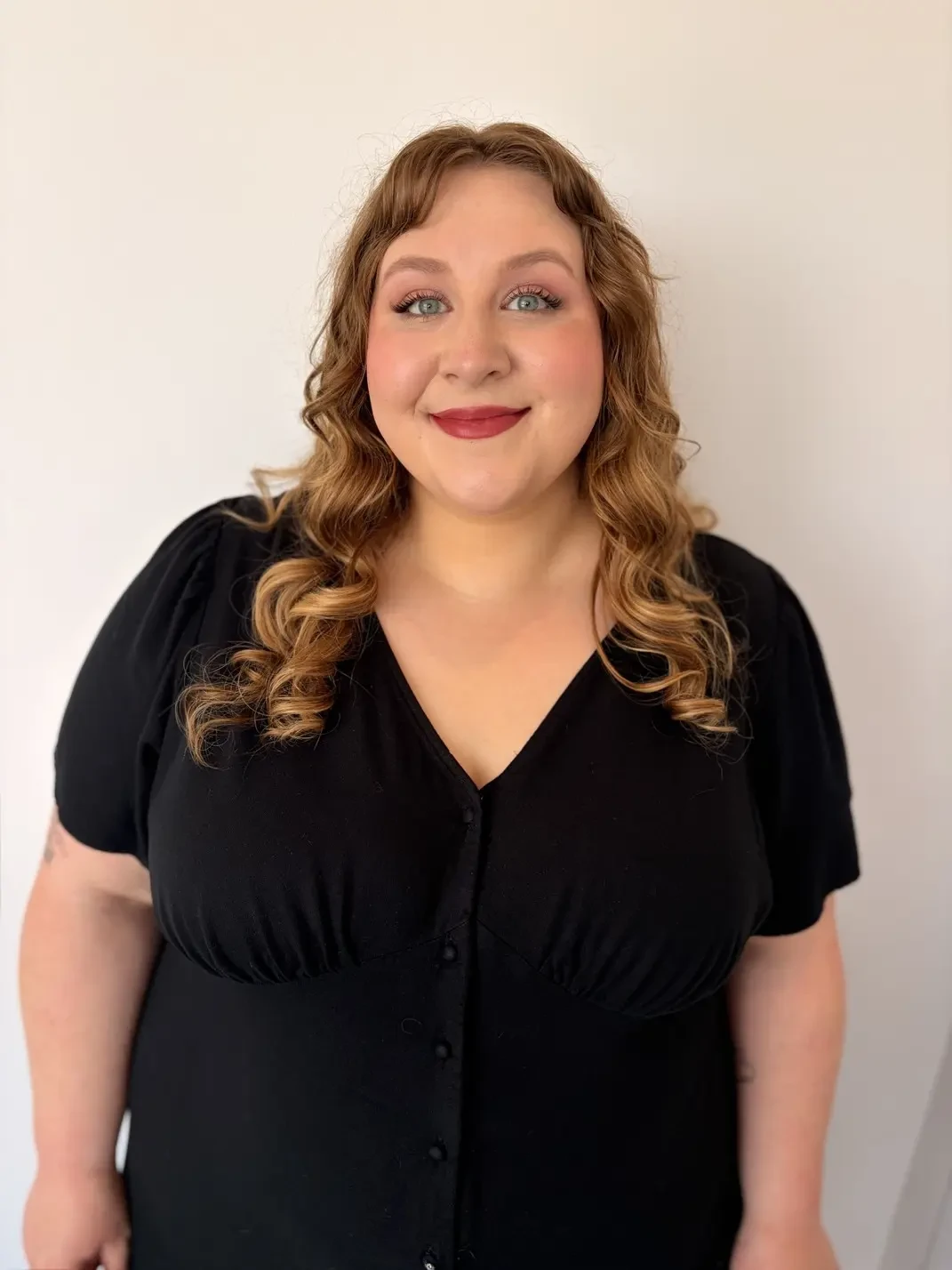 CAITLIN | Bridal Stylist